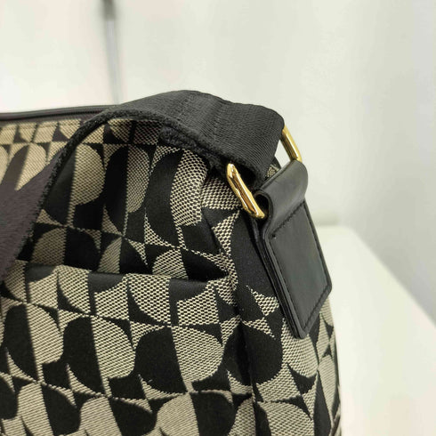 ピエールカルダン pierre cardin ロゴ総柄 ショルダーバッグ レディース